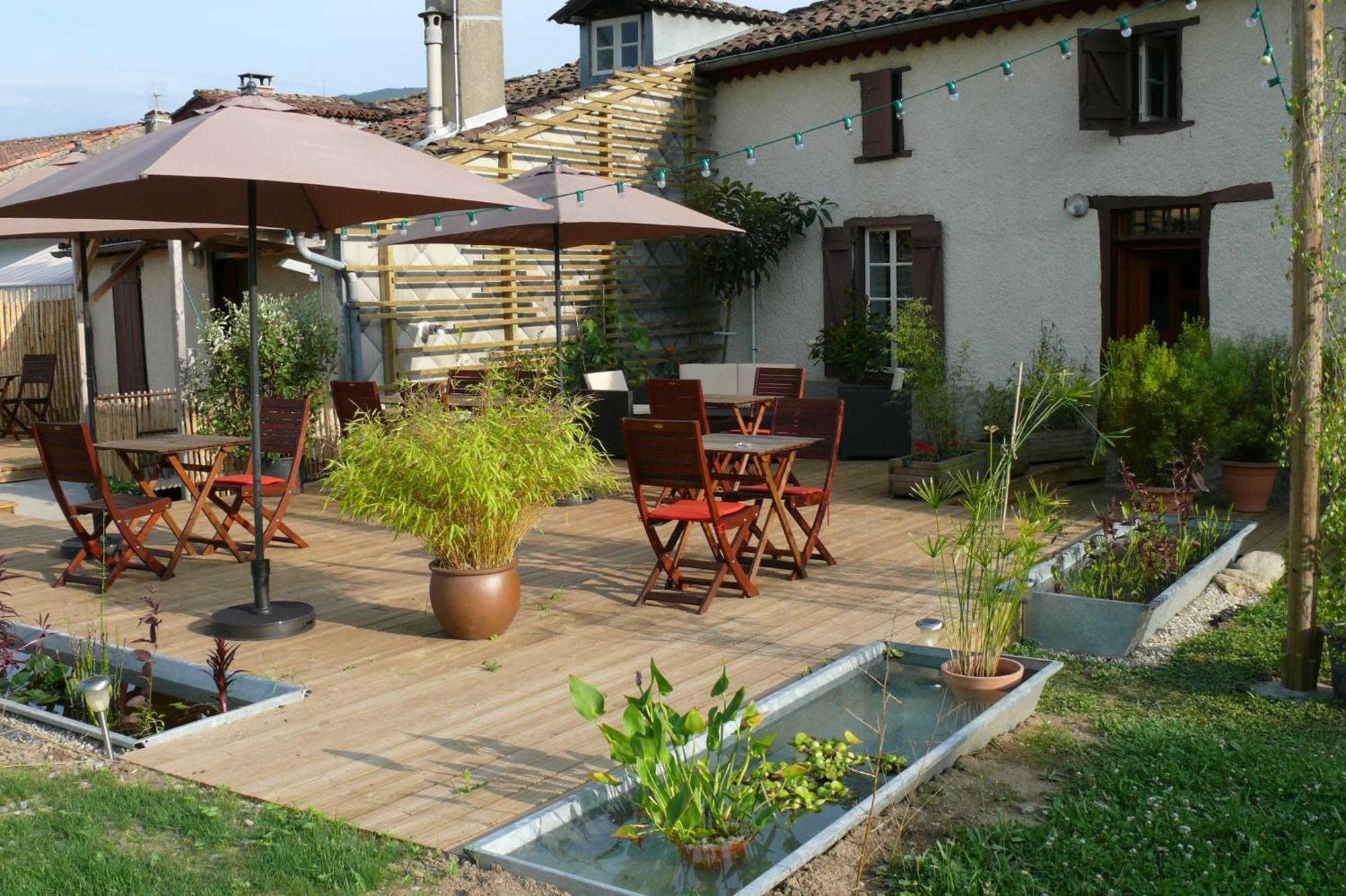 Logis Hotel Restaurant La Barguillere Saint-Pierre-de-Rivière Eksteriør bilde