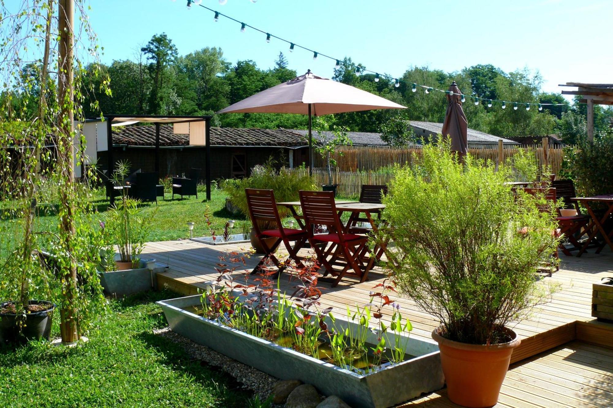 Logis Hotel Restaurant La Barguillere Saint-Pierre-de-Rivière Eksteriør bilde