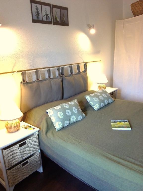 Logis Hotel Restaurant La Barguillere Saint-Pierre-de-Rivière Eksteriør bilde