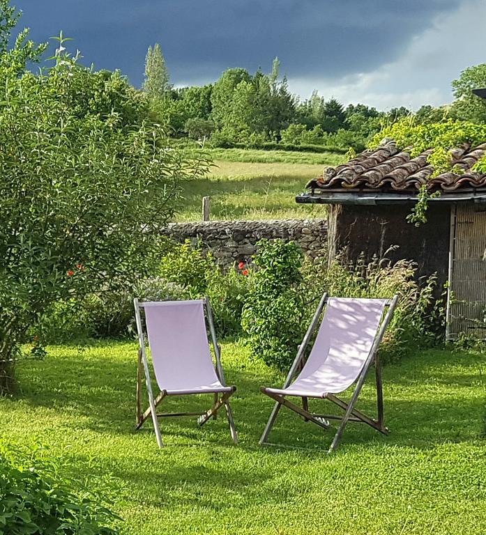 Logis Hotel Restaurant La Barguillere Saint-Pierre-de-Rivière Eksteriør bilde